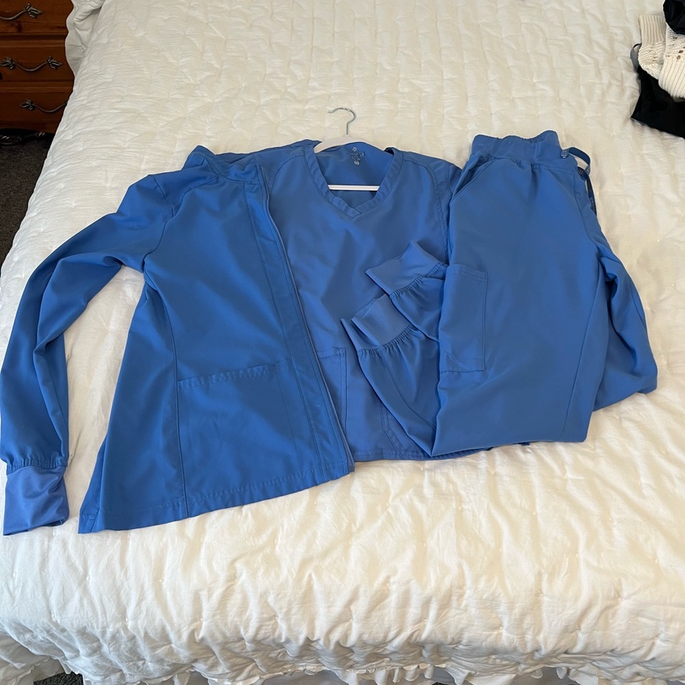 Med Couture Women's Blue Scrub Set